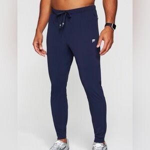 Fabletics The One Active Taper Jogger - Size L (Short 30”)